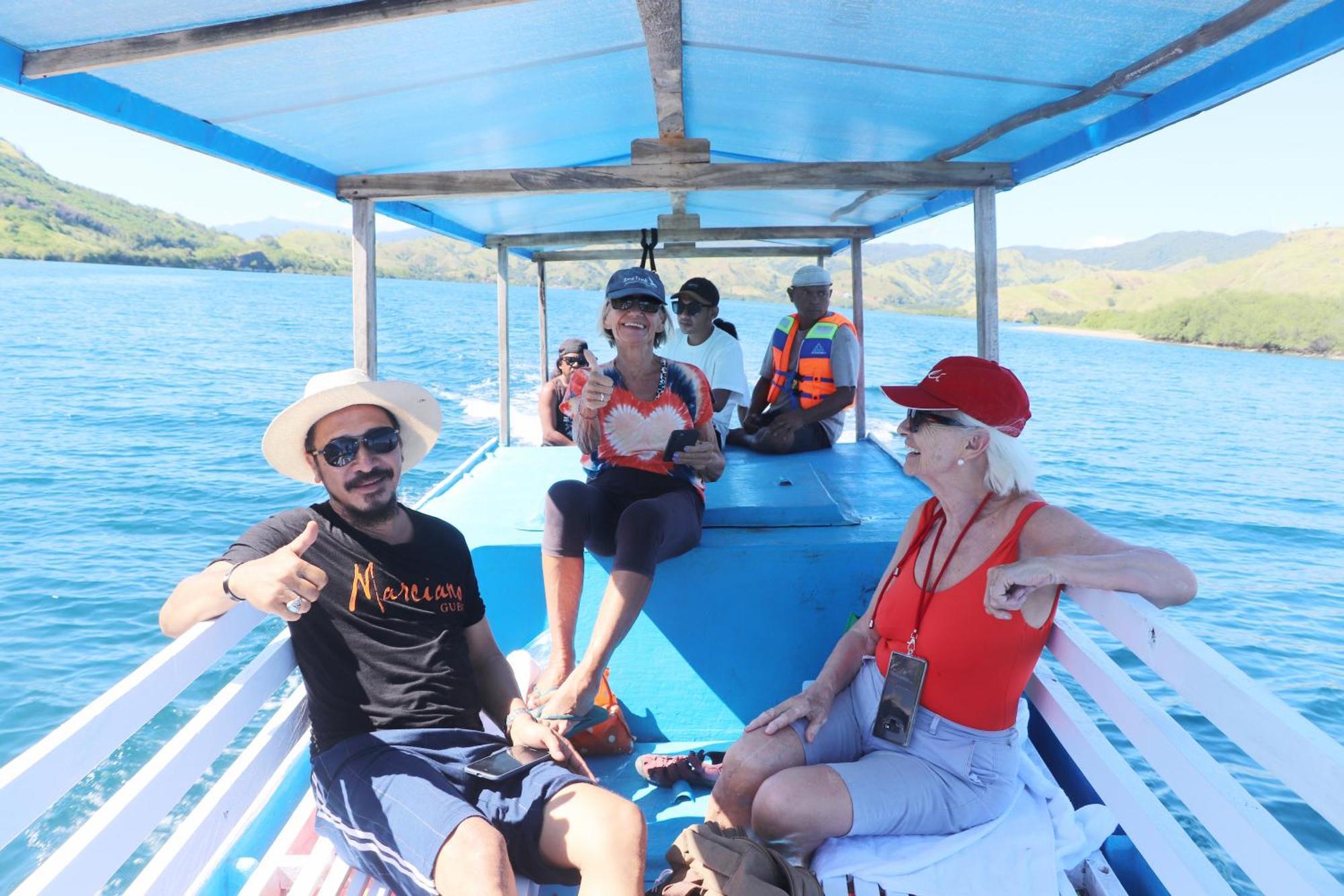 Loca Lobo Lodges Riung, Flores Exteriör bild