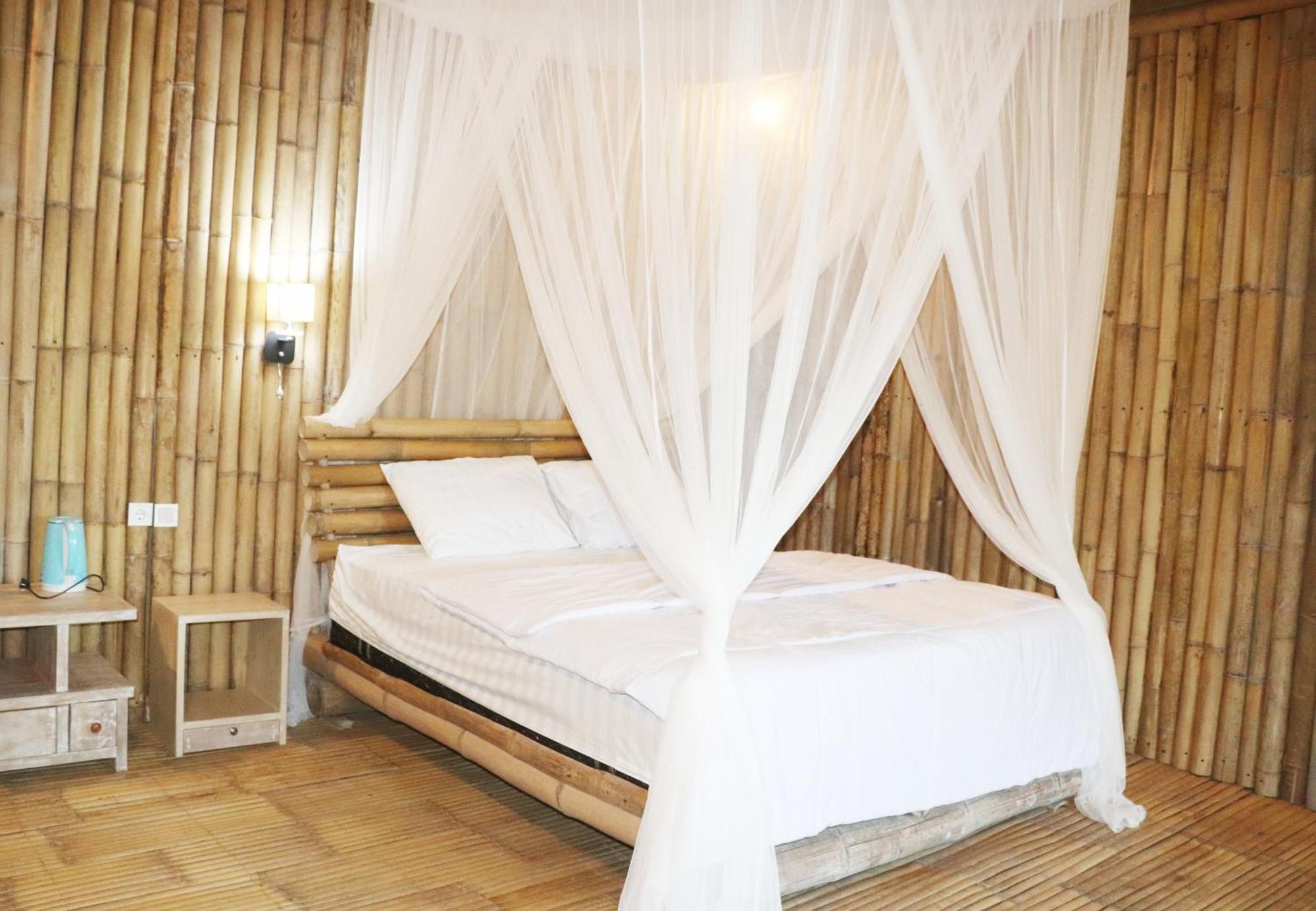 Loca Lobo Lodges Riung, Flores Exteriör bild